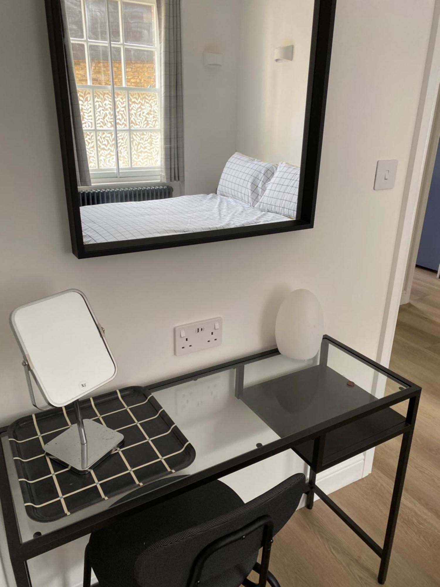 Two Bedroom Two Bathrooms Superior Apartment ロンドン エクステリア 写真